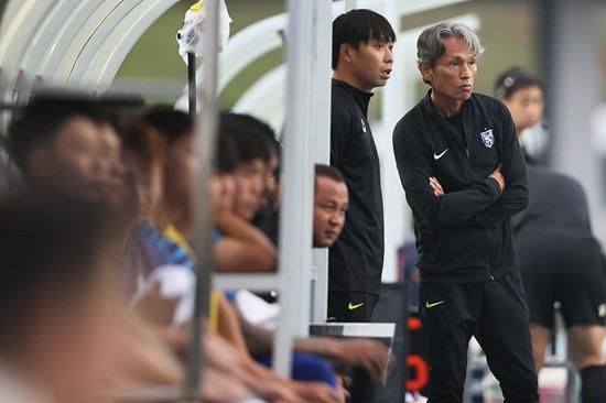 忘穿内裤坐公交车被猛烈进出视频